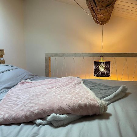 Bel Appartement Chic Et Cosy. Les Martres-de-Veyre Exterior foto